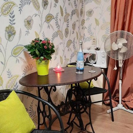 Apartament Madlena Buduar Ryga Zewnętrze zdjęcie